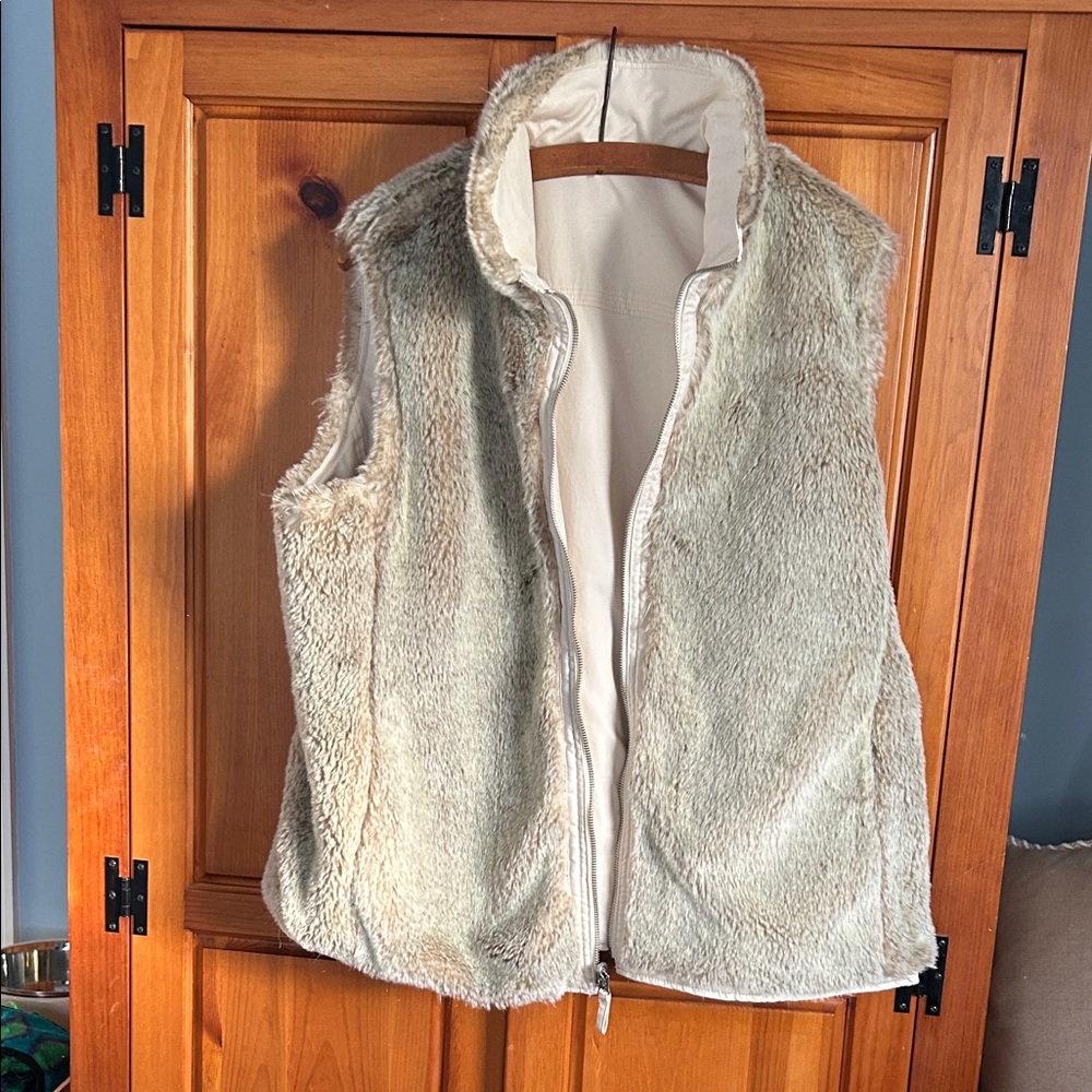 New York & Company Cream Furry Reversible Vest